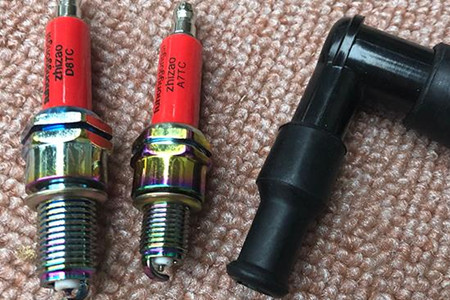 摩托車火花塞殼體