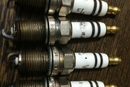 火花塞殼體積碳要不要清洗?別急,先解決這些!